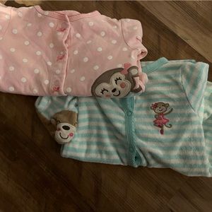 Monkey button footed sleepers 9M Carters three